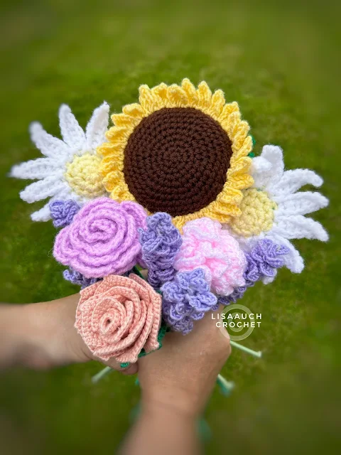 crochet flower bouquet patterns free crochet flower bouquet made with free crochet flower patterns by lisaauch crochet, sunflower, rose, lavender, daisy, carnations,